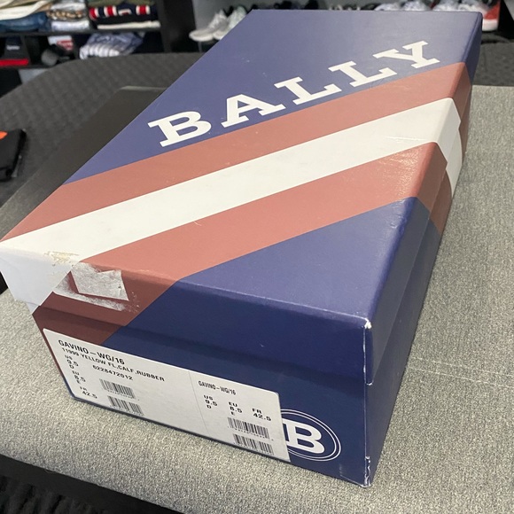 🛑SOLD🛑🥎BALLY GAVINO RUNNERS🥎 - Picture 12 of 12